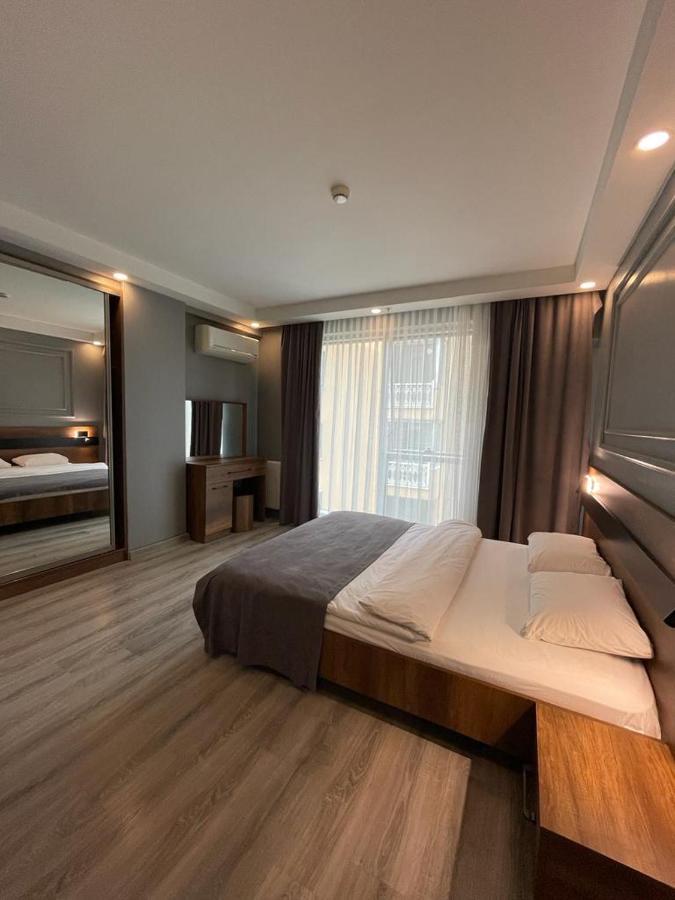 On4 Rooms & Suites Istanbul Bagian luar foto